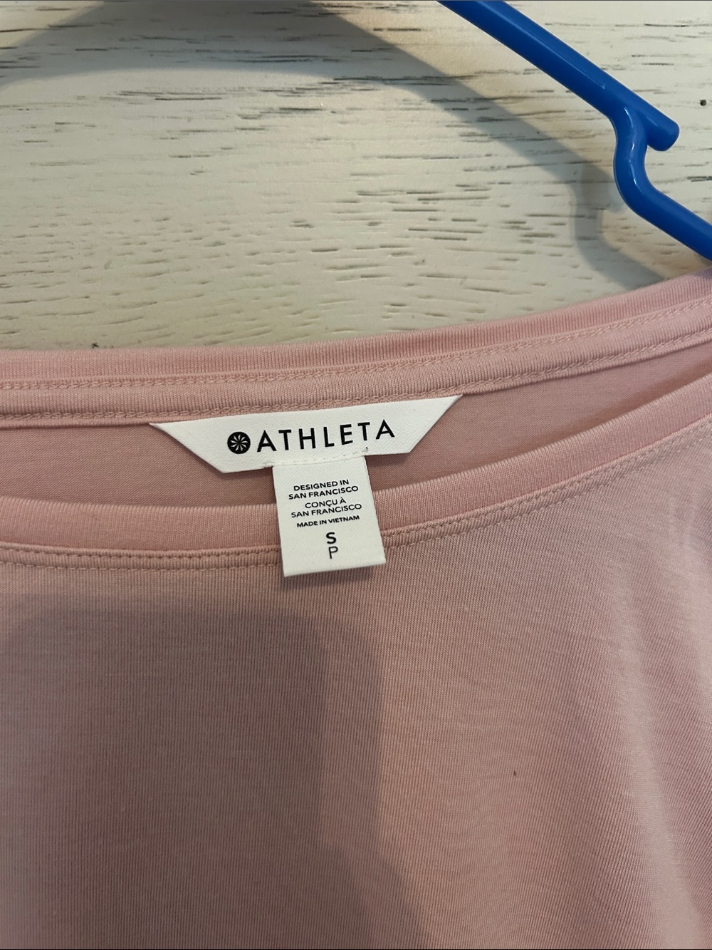 Athleta Small Pale Pink Long-Sleeve Crew Top with ruffle sleeves - Picture 2 of 4